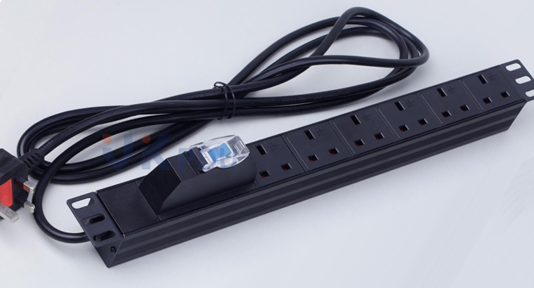 UK Power distribution unit 6WAY