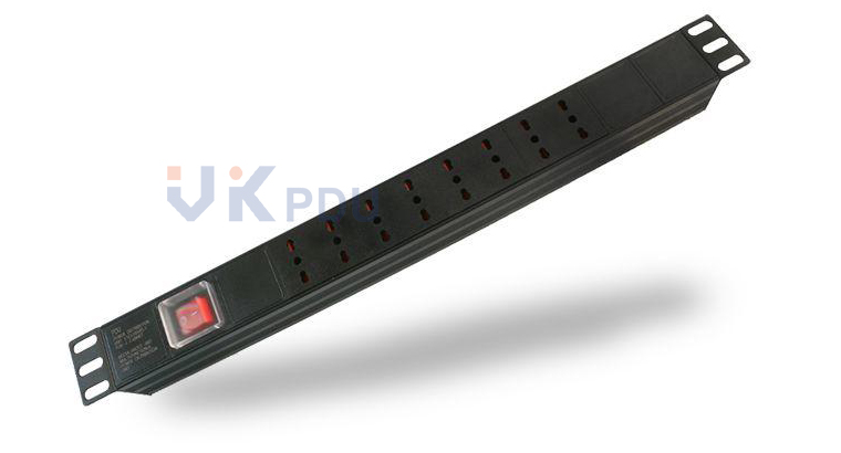 8 way Italian output PDU