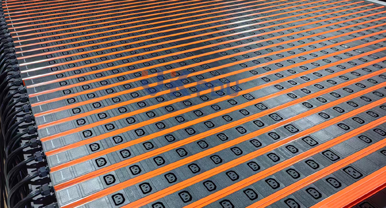 Orange PDU 24x13,6xC19 16A